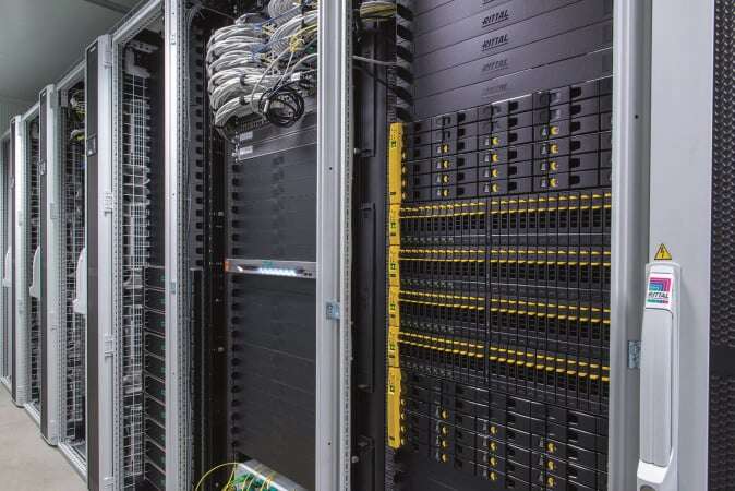 data centre racks and cooling 